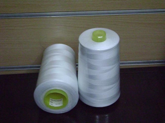 厂家供应本白 40/2 500克 0.5kg涤纶缝纫线,宝塔线